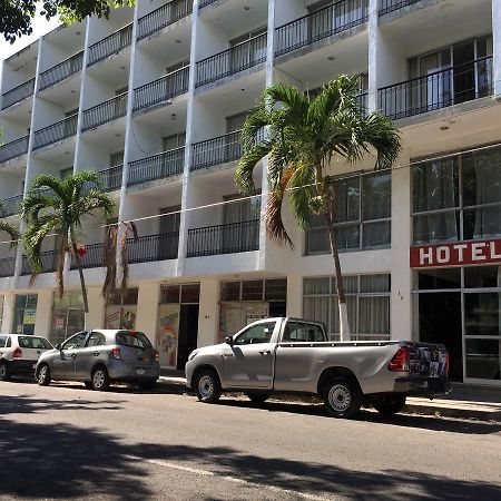 Hotel Flamingos Colima Zewnętrze zdjęcie